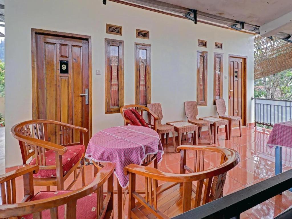Adinda Homestay Lembang Exteriör bild